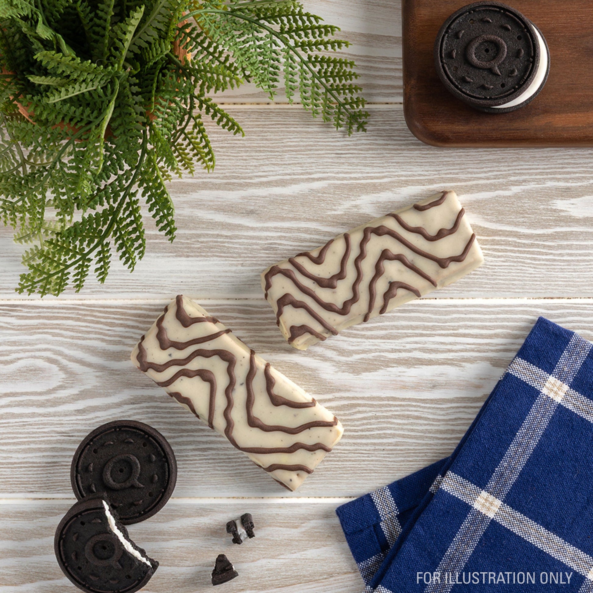 dipped-cookies-and-cream-protein-bars-d6 15807_QN_USA_ProteinBar_CAC_InterimAssetUpdate_Digital-Dipped-ProductCarouselSet_Tabletop2.jpg
